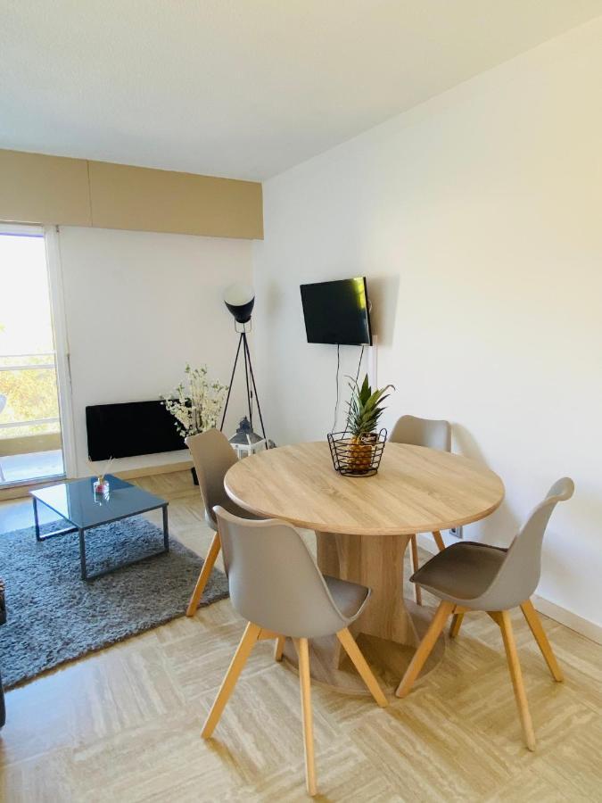 Appartement Cote D'Azur Plage - Piscine - Tennis Villeneuve-Loubet Dış mekan fotoğraf